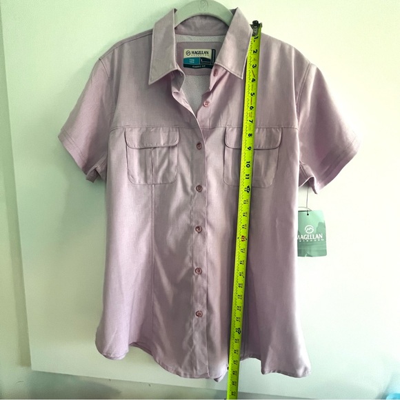 Magellan Outdoors Women’s Fish Gear Classic Fit Short Sleeved Button Down Large - Picture 3 of 7